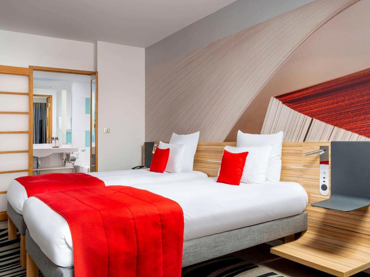 Novotel Bucharest City Centre Esterno foto