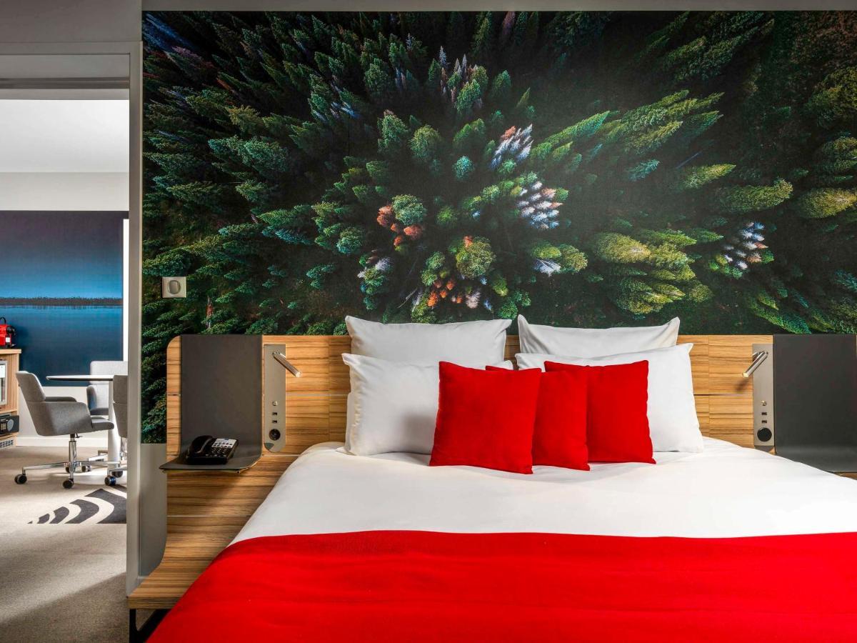 Novotel Bucharest City Centre Esterno foto