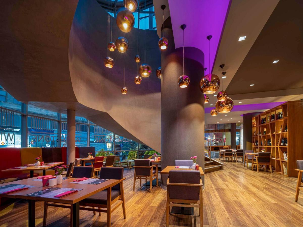 Novotel Bucharest City Centre Esterno foto