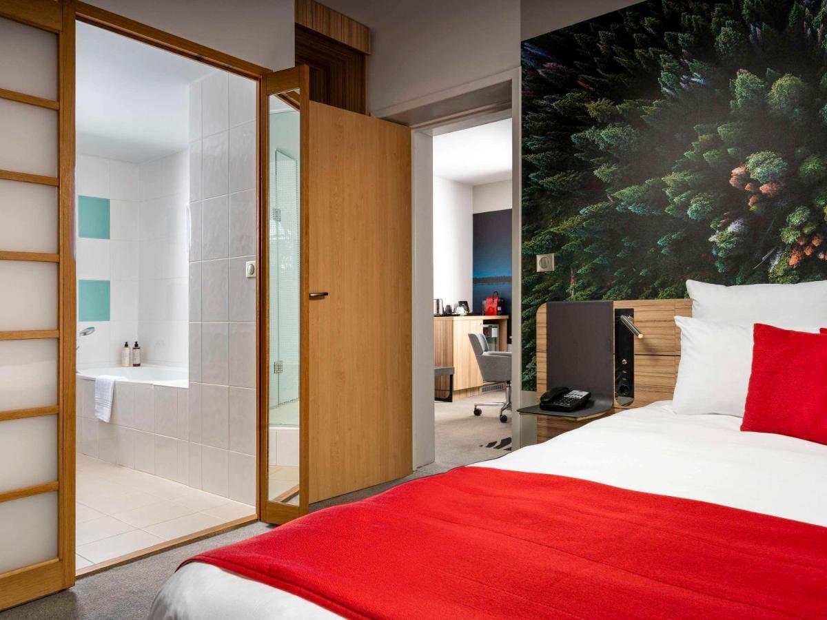Novotel Bucharest City Centre Esterno foto