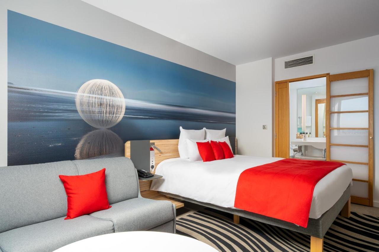 Novotel Bucharest City Centre Esterno foto