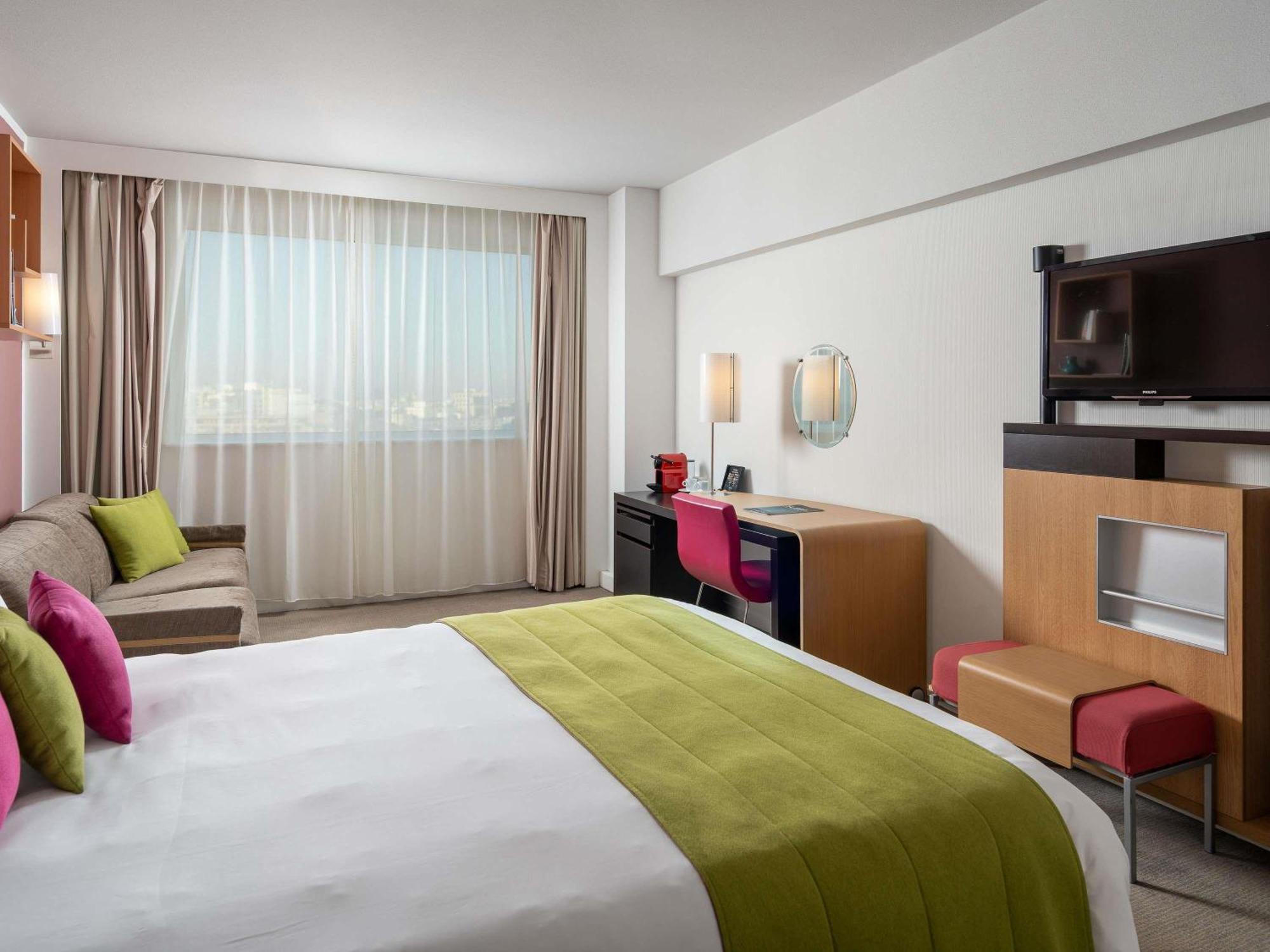 Novotel Bucharest City Centre Esterno foto