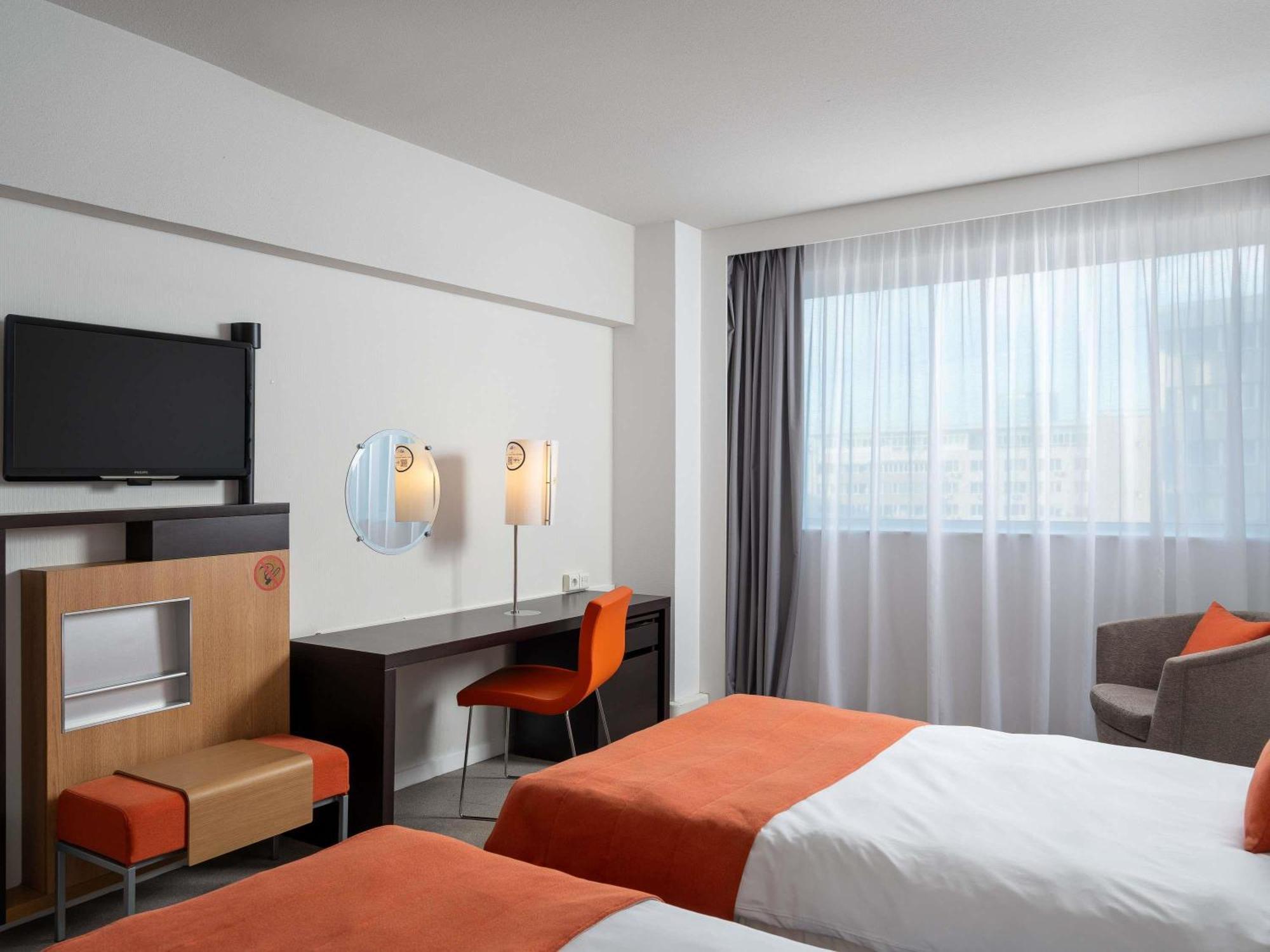 Novotel Bucharest City Centre Esterno foto