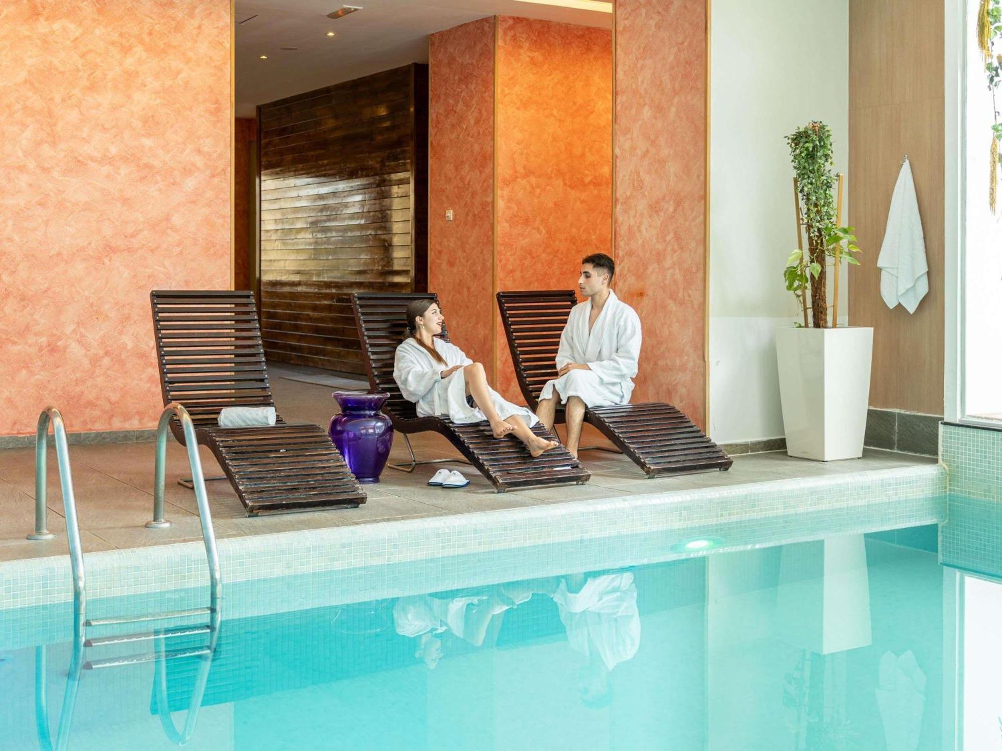 Novotel Bucharest City Centre Esterno foto